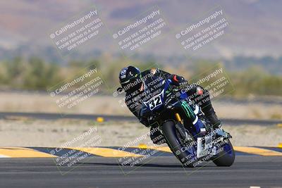 media/Nov-12-2023-SoCal Trackdays (Sun) [[5d1fba4e7d]]/Turn 14 (1035am)/